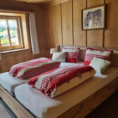 Zur Stilli Dorf Mini-hôtel Davos