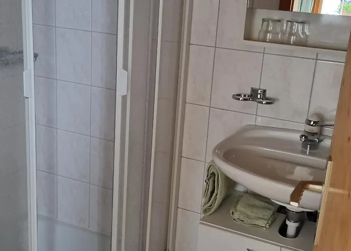 Zur Stilli Dorf Estalagem *