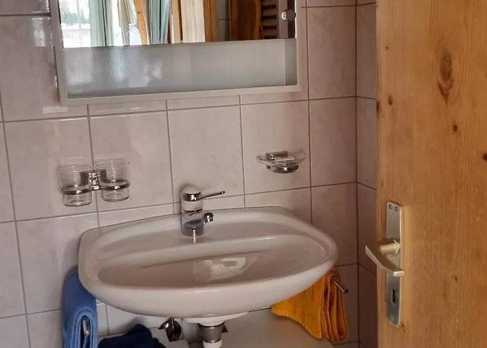 Zur Stilli Dorf Estalagem