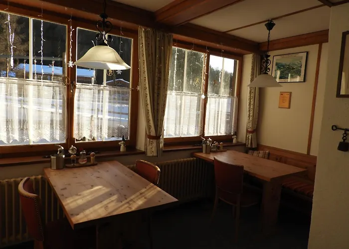 Han/Misafirhane Zur Stilli Dorf *