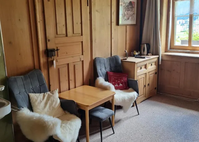 Zur Stilli Dorf Estalagem